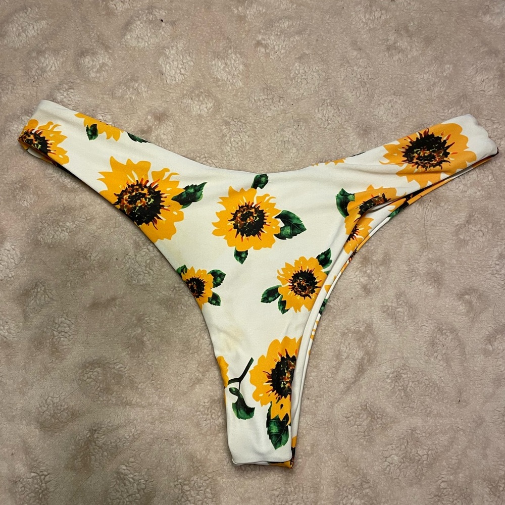 Zaful Sunflower Print Bikini Bottoms